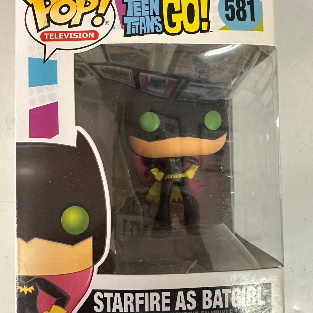 Funko Pop Teen Titans Go! Starfire as Batgirl - Black, Yellow, Pink